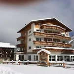 Haus Granit Grund 2*