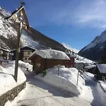 Haus Granit Grund Bed & Breakfast