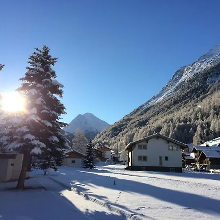 Bed & Breakfast Haus Granit Grund 2*