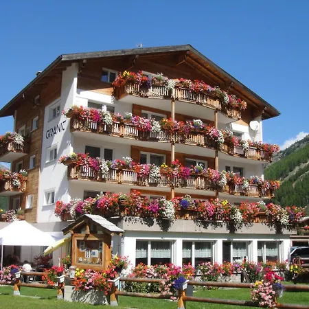 Bed & Breakfast Haus Granit Grund Saas-Grund